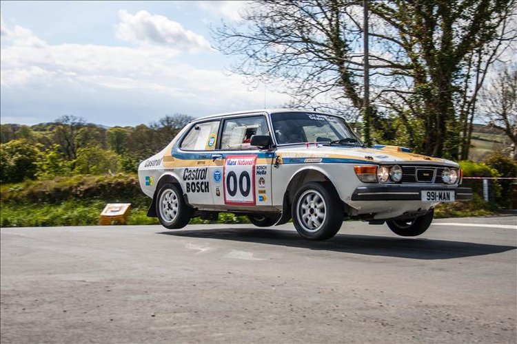 DAVE PARRY IN SAAB 99 EMS RALLY.jpg